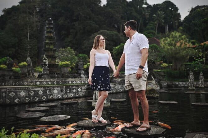 Exclusive Bali: Gates of Heaven, Tirta G - Private & All-Inc - Ristorante Lereng Agung lunch: the Mount Agung view is part of the meal