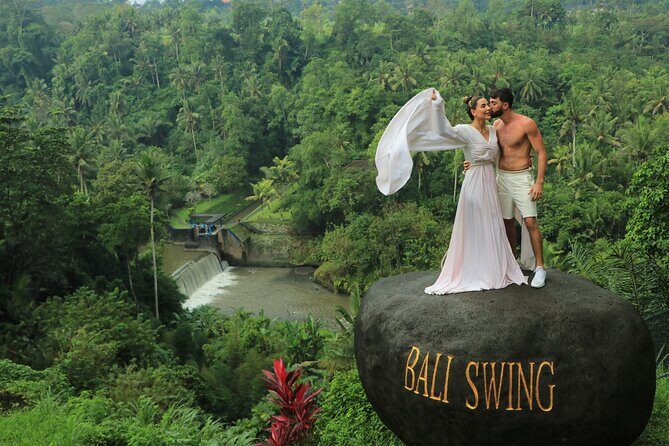 Experience Full Day to Bali Swing Temple and Monkey Forest - Batuan Temple’s 10th-century stop: a calmer pause in the middle of Ubud