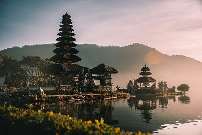 Experience Private Bali Northern Trip at North Waterfall - Ulun Danu Bratan Temple: lake views and a water-goddess setting