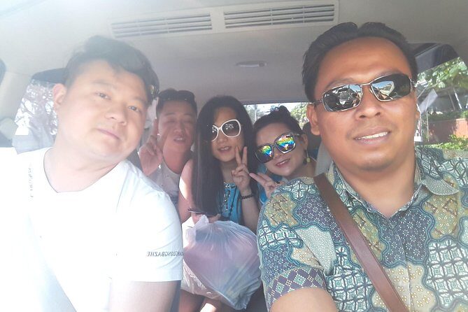 Experts Bali Driver : Best Bali Private Driver for Tour in Bali - Ubud Hotlist: Monkey Forest, Chocolate Factory, Coffee, and Batik
