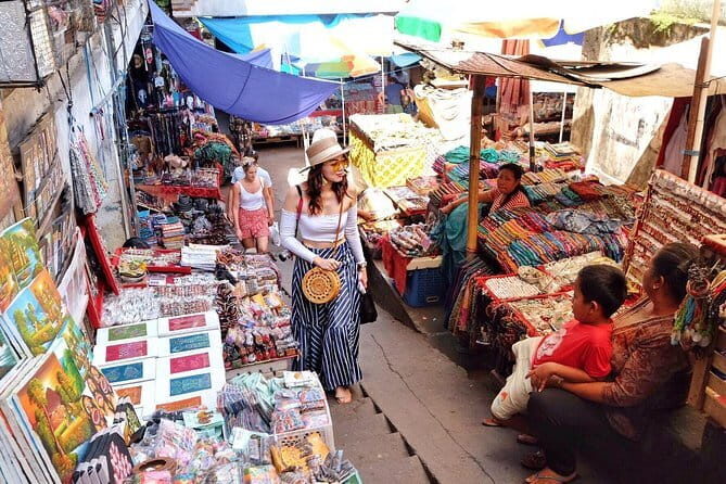 Exploring Bali in 3 Days: Discover Top Places in Bali - Day 2: Bedugul Temples, Fruit Markets, Jatiluwih Terraces, Tanah Lot