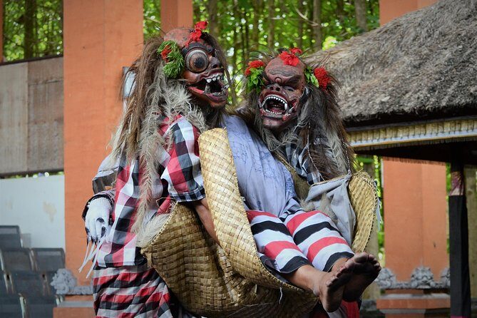 Famous Ubud villlage and Dance Tour with Rice Terrace And Waterfall Visit - Celuk Village: a quick look at Bali painting culture