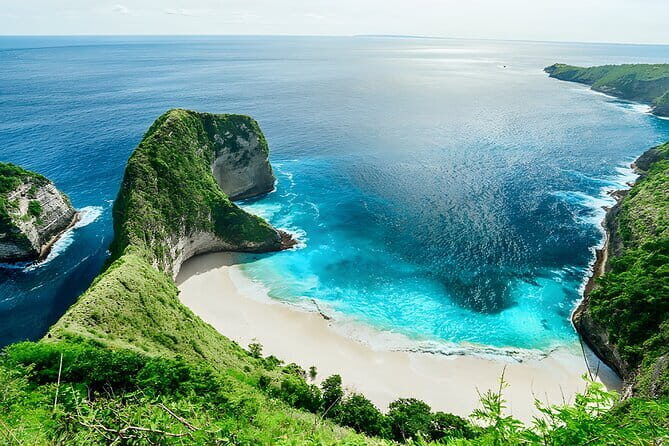 From Bali: Nusa Penida Snorkeling and Island Tour - Broken Beach and Angel’s Billabong: the limestone duo