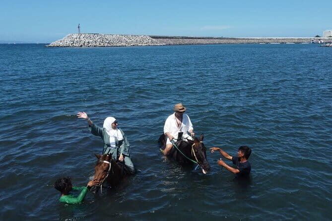 From Ubud 1 Hour Horse Riding at The Beach Experiences - Mixed abilities in the same group: the practical way they handle it