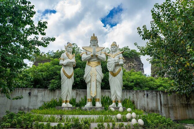 Full Day All Inclusive Uluwatu South Bali Private Tour - Price and value: where your $100 goes