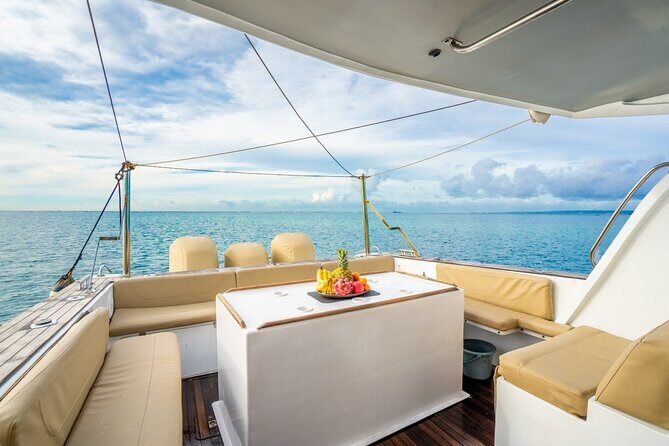 Full Day Nusa Penida by Honey Milk Yacht 13 meters - Manta Point vs Manta Bay: how the guides chase the real highlight