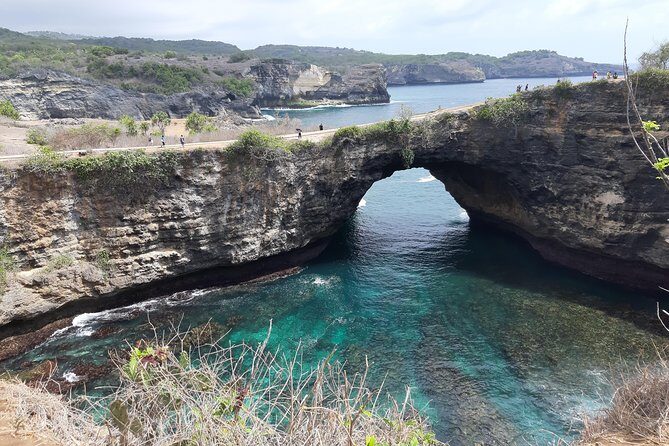 Full-Day Nusa Penida Island Private Tour with Local Guide - Broken Beach (Pasih Uug): a cove formed by openings in the rock
