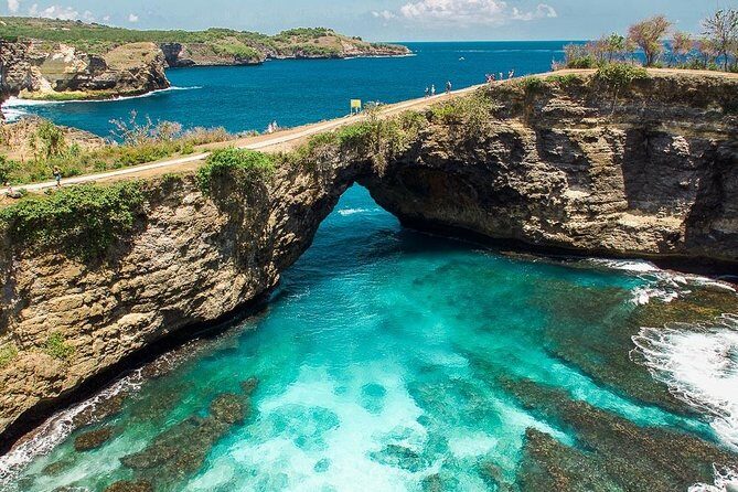 Full-Day Nusa Penida Island Private Tour with Local Guide - Crystal Bay and the snorkeling point: your beachy payoff