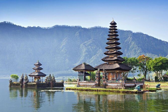 Full-Day Private North Bali Tour with Free WiFi - Tanah Lot Temple: a tide-shaped rock temple photo stop