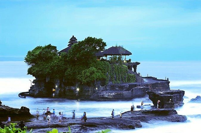 Full Day Private Water Temples Tour in Bali - Tanah Lot Temple at sunset: the low-tide access rule you must respect