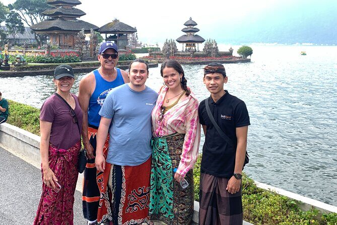 Full Day Tour Bedugul Sightseeing and Tanah Lot Temple - How the day works: timing, comfort, and what to do between stops