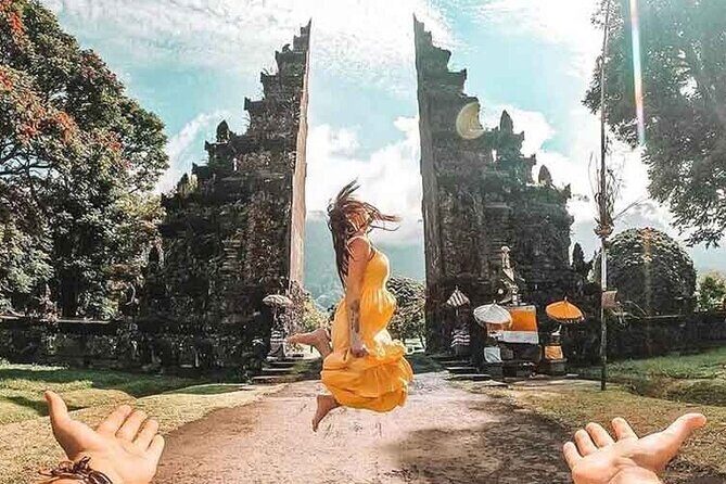 Full-Day Tour to Water Temples and UNESCO Rice Terraces in Bali - Stop 1: Ulun Danu Bratan Temple and the Lake-Beratan Effect