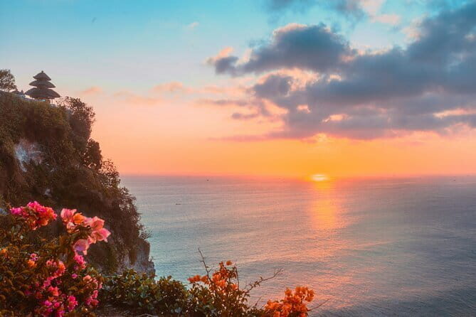 Full Day Ubud Tanah Lot Uluwatu All Inclusive Private Tour - Lunch in Tabanan—set menu, local flavors, and a vegetarian option