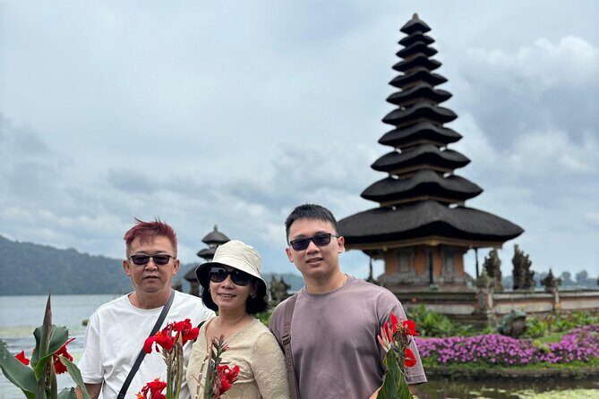 GAD Tanah Lot Tour - Danau Beratan and Ulun Danu Beratan: a temple on the crater-lake edge