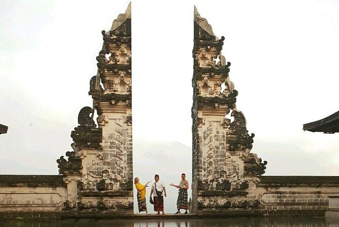 Gate of Heaven and the Amazing East Bali - A practical packing list for this exact itinerary