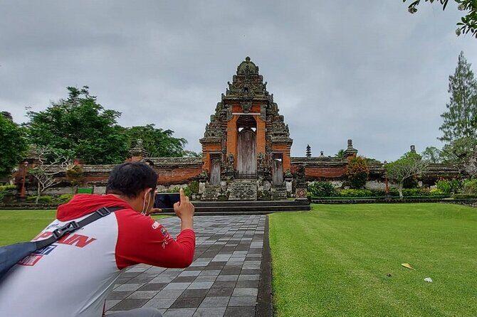 Half-Day Private Tour to Tanah Lot and Bali Royal Temple - Taman Ayun Temple and Mengwi’s royal garden feel