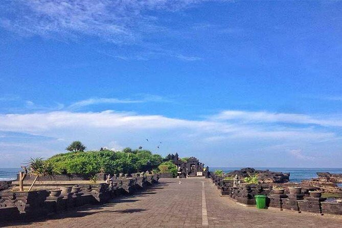 Half-Day Taman Ayun UNESCO and Tanah Lot Temple with private Car - Photo timing: where to spend your hour