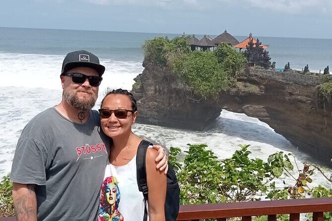 Half Day Tanah Lot Temple Private Guided Tour - Stop 2: Pura Batu Bolong and the rock-bridge photo moment