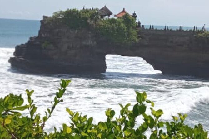 Half Day Tanah Lot Temple Private Guided Tour - Stop 1: Taman Ayun Temple and the calm royal water-garden feel