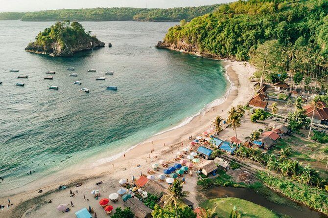 Have fun 1 day in Nusa Penida: snorkeling, kelingking & broken beach incl lunch - Broken Beach and Coral Beach: two cliff moods, one morning window