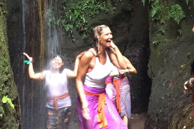 Healing and Purifications Tour in Bali - Your Guide, Your Flow: The Mangku-Led Steps