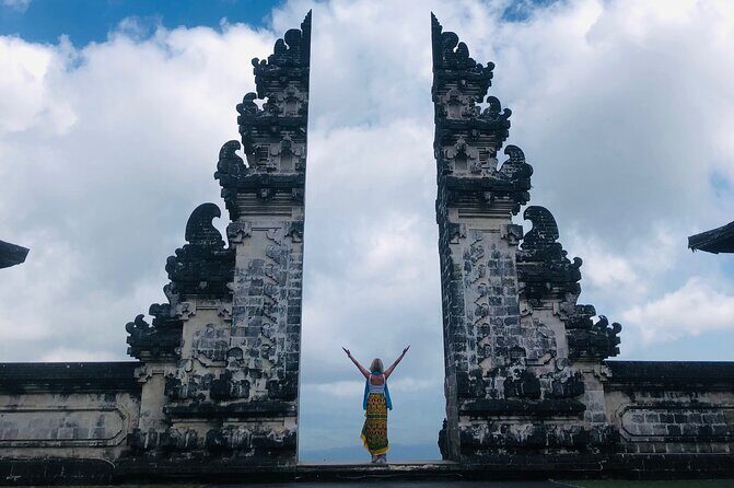 Heaven Gate Lempuyang and Tirta Gangga - What Makes the Guide Matter: Sindu, Debi, and Real Flexibility