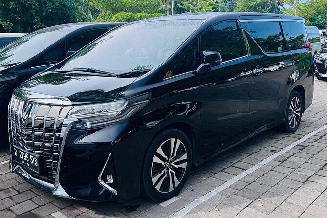 Hire a Luxury Private Car in Bali with an English Speaking Driver - Alphard comfort plus an English-speaking driver: what you’re really buying
