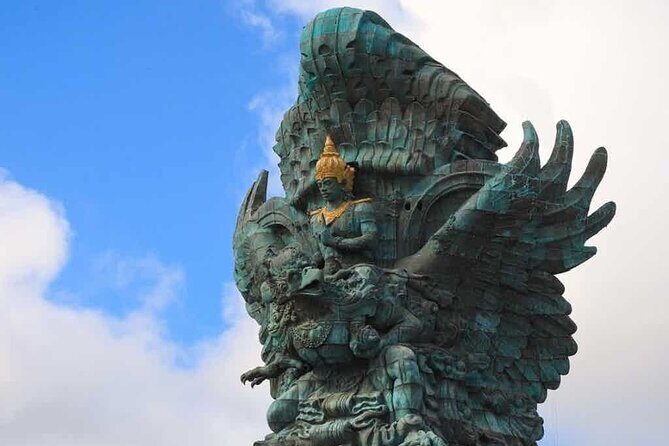 Indonesia: Garuda Wisnu Kencana - The Garuda Wisnu Kencana Statue: Meaning, Materials, and Photo Angles
