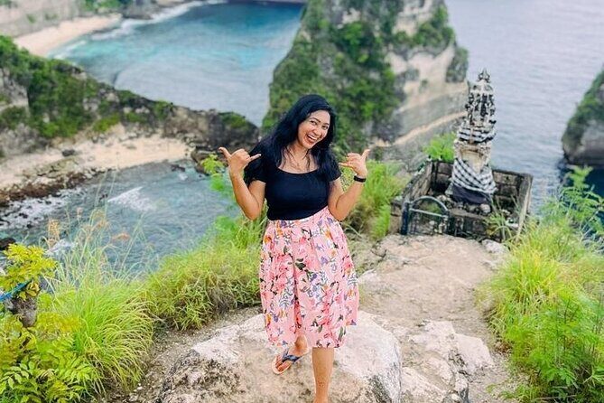 Instagram Iconic Nusa Penida Tour (All-Inclusive) - Kelingking Beach: the iconic cliff scene that gets its full attention