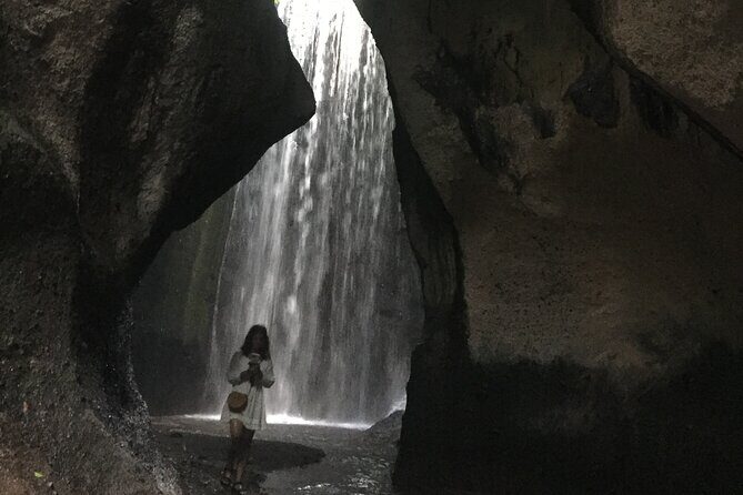 Instagram Tour Popular Spot in Bali - Private & All-inclusive - Jimbaran at sunset, then night markets and Legian Street