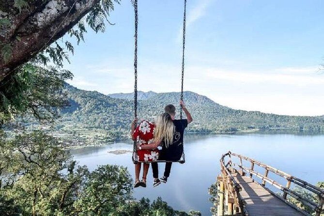 Jumping Sliding at Aling- aling Waterfall - Wanagiri Hidden Hill - Handara Gate - Stop 3: Handara Iconic Gate—why the photo spot is worth it