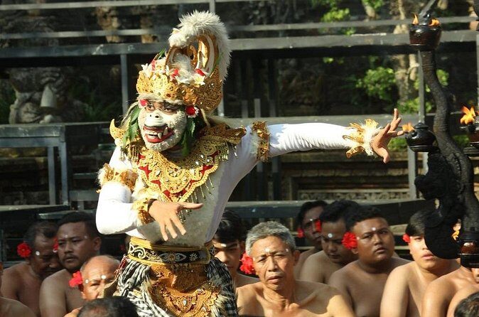 Kecak Ramayana and Fire Dance Show in Ubud - Practical tips for a smooth evening