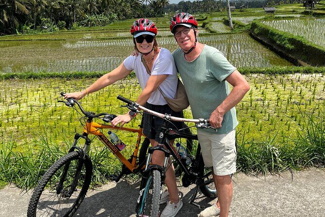 Kintamani Down Hill Cycling - Lunch with a view: a satisfying, included finish