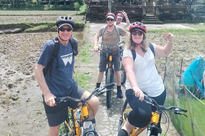 Kintamani Down Hill Cycling - The ride: coasting through villages, farms, and greener roads