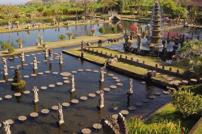 Lempuyang Luhur Temple Gate Of Heaven Tour Car Charter - Your driver experience: flexible pacing and fast, calm problem-solving
