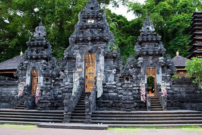 Lempuyang Temple - East Full Day Tour - The Luwak coffee plantation stop: Bali Agro tourism in practical, hands-on form