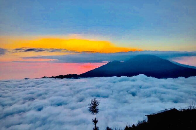 Lemukih Hidden Trekking Waterslide Sekumpul and Fiji Waterfall - The guides: what you gain beyond the view