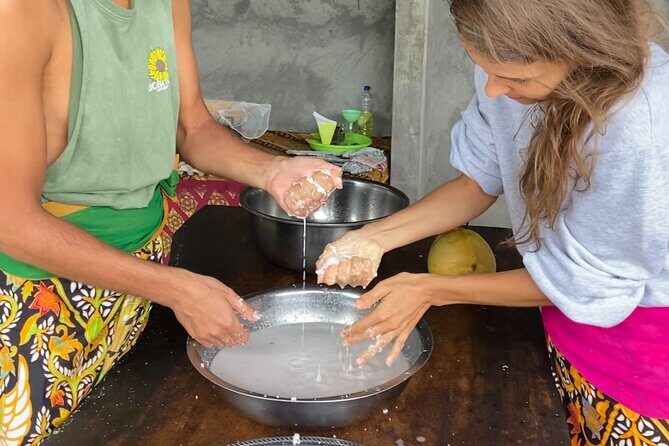 Make Traditional Bali Coconut Oil with a Balinese Family - Price and Logistics: Getting Value Beyond the $27