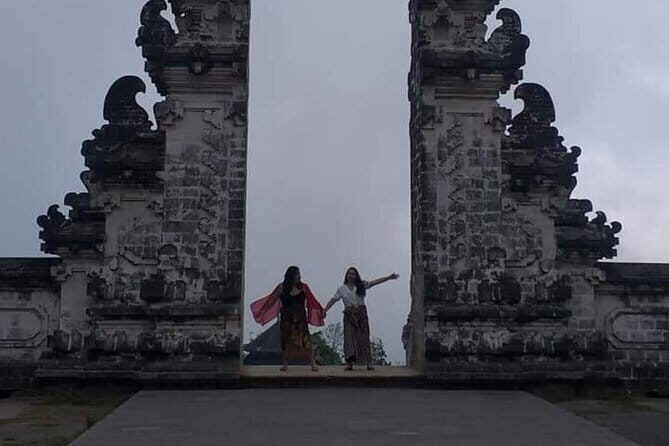 Melukat Ceremony and Temple Tour at Gunung Kawi Sebatu Temple - Transportation reality: no shuttle means you need a plan