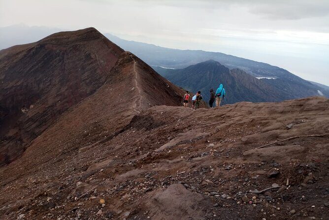 Mount Agung Sunrise Trekking Private Tours - Guides, communication, and safety in fog and wind