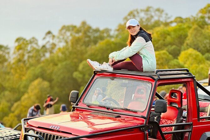 Mount Batur Jeep Sunrise by 4WD with Breakfast - The sunrise stop: breakfast, hot drinks, and photo help