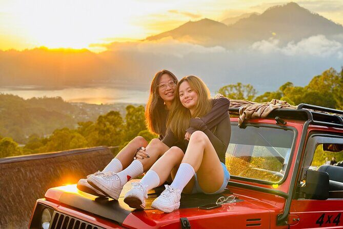 Mount Batur Jeep Sunrise by 4WD with Breakfast - Ubud time: Monkey Forest area and Balinese art carving