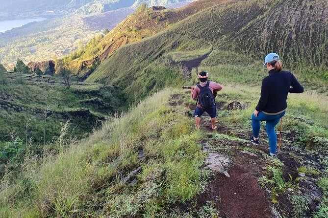 Mount Batur Sunrise Hike with Sekumpul Waterfalls Tours - Food, Hot Drinks, and Staying Comfortable in the Long Day
