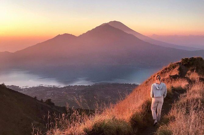 Mount Batur Sunrise Trekking & Natural Hot Spring - All Inclusive - Hiking to Mt. Batur in the dark: gear, safety, and pacing