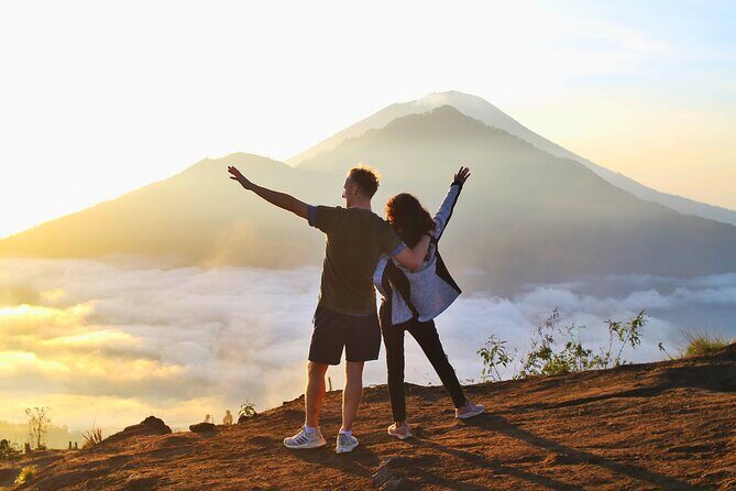Mount Batur Sunrise Trekking Open Trip All-Inclusive - Summit at 06:00: sunrise views plus breakfast cooked by volcano steam