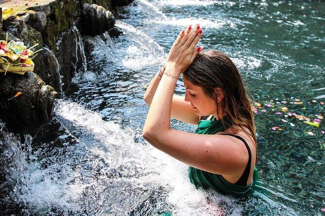 Mount Batur Sunrise Trekking Private Guide - The cultural stop swing: Istana Tampak Siring and Tirta Empul