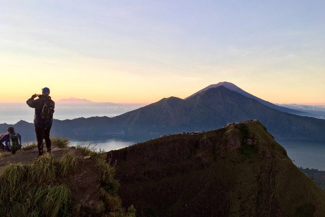 Mount Batur Sunrise Trekking With Local Guide - Pickup From Ubud and the Toya Bungkah Start