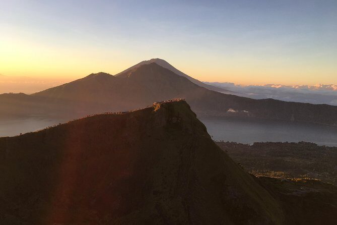 Mount Batur Sunrise Trekking With Local Guide - Volcanic-Vent Breakfast: The Best Part After the Climb