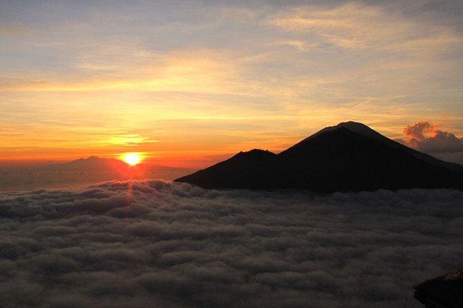 Mount Batur Volcano Sunrise Trekking With Ubud Rice Terrace - Coffee plantation and Jati Temple: culture that isn’t just window dressing