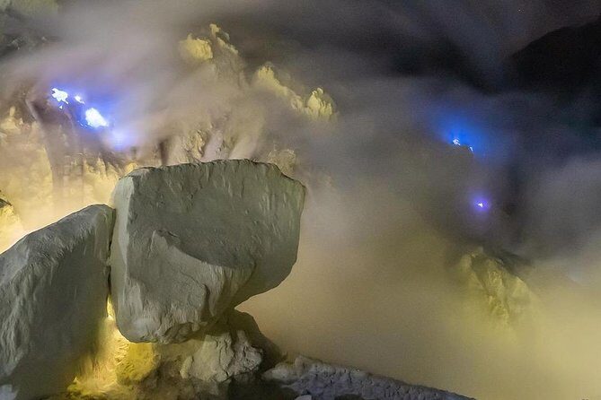 Mount Ijen Bromo Tour from Ubud Bali (3 days 2 nights) - Day 2 at Ijen: Paltuding start, sulfur safety, and blue-fire viewing changes
